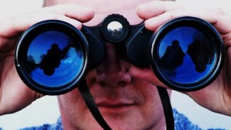 best binoculars long distance